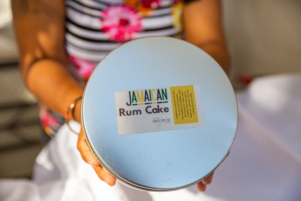 tin of jamaican run cake